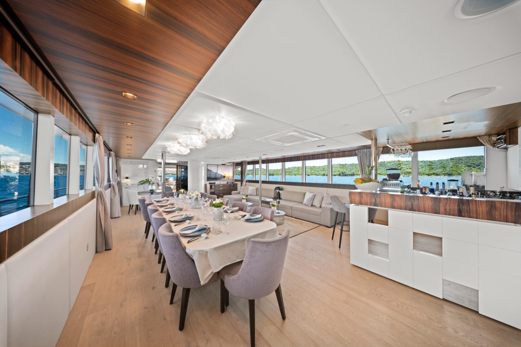 Dalmatino gulet interior cabin in Croatia