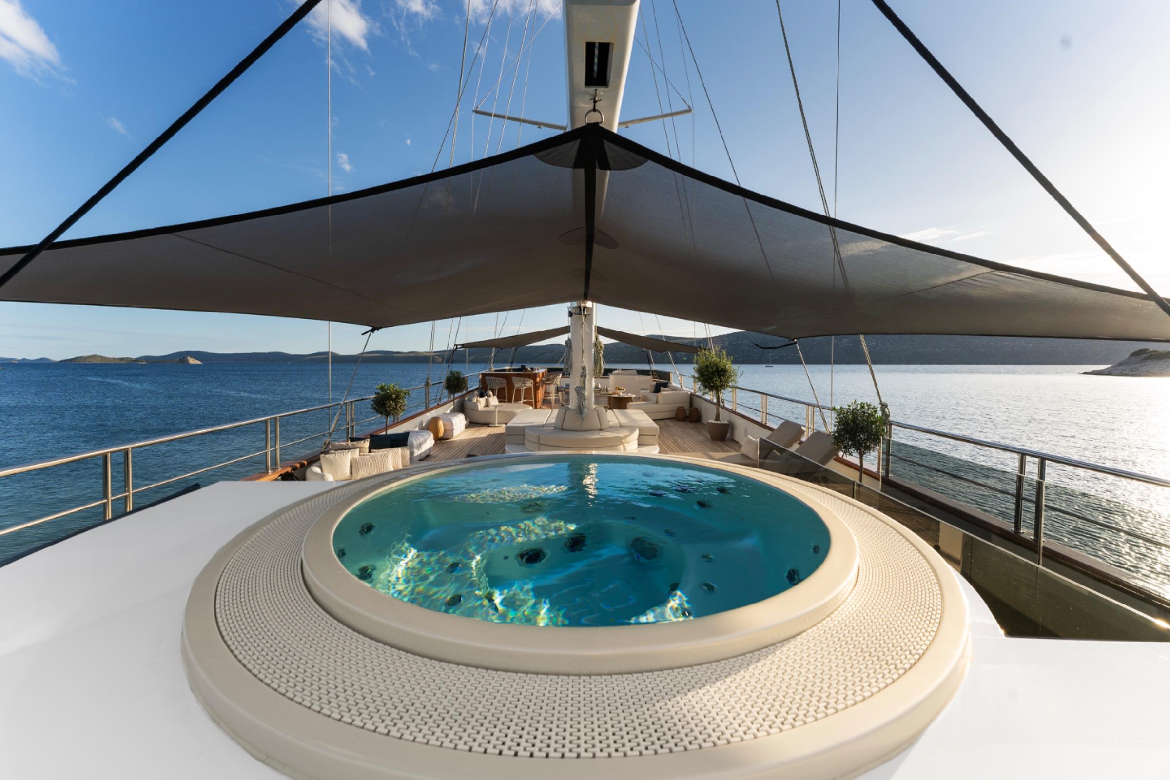 Maxita gulet amenities interior cabin in Croatia
