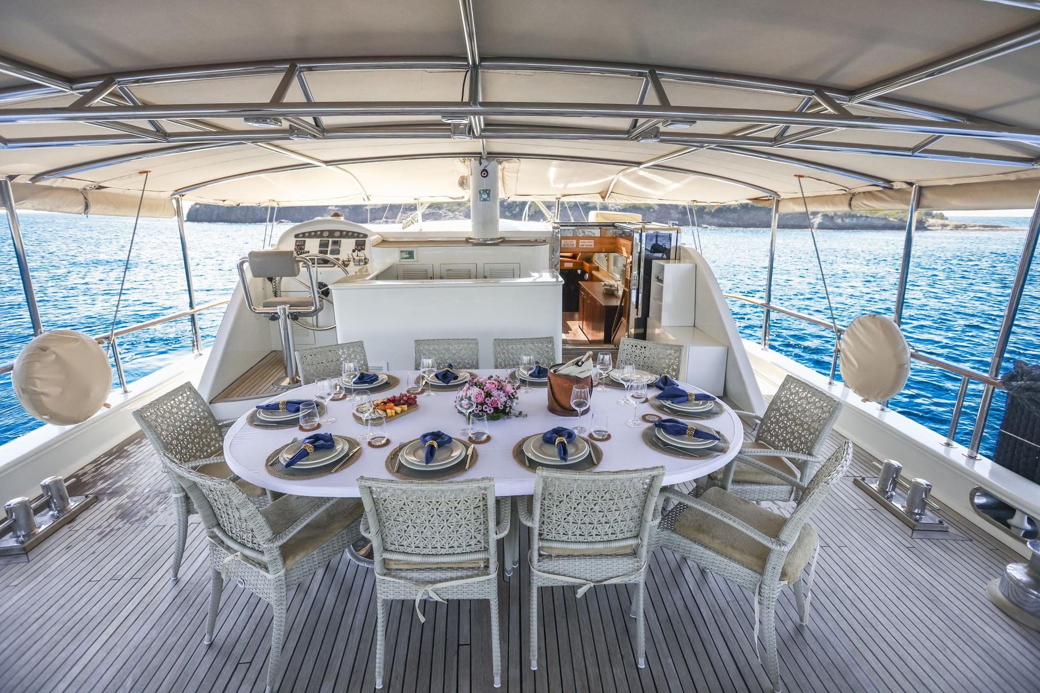 Queen Of Sea gulet amenities lifestyle dining in Türkiye