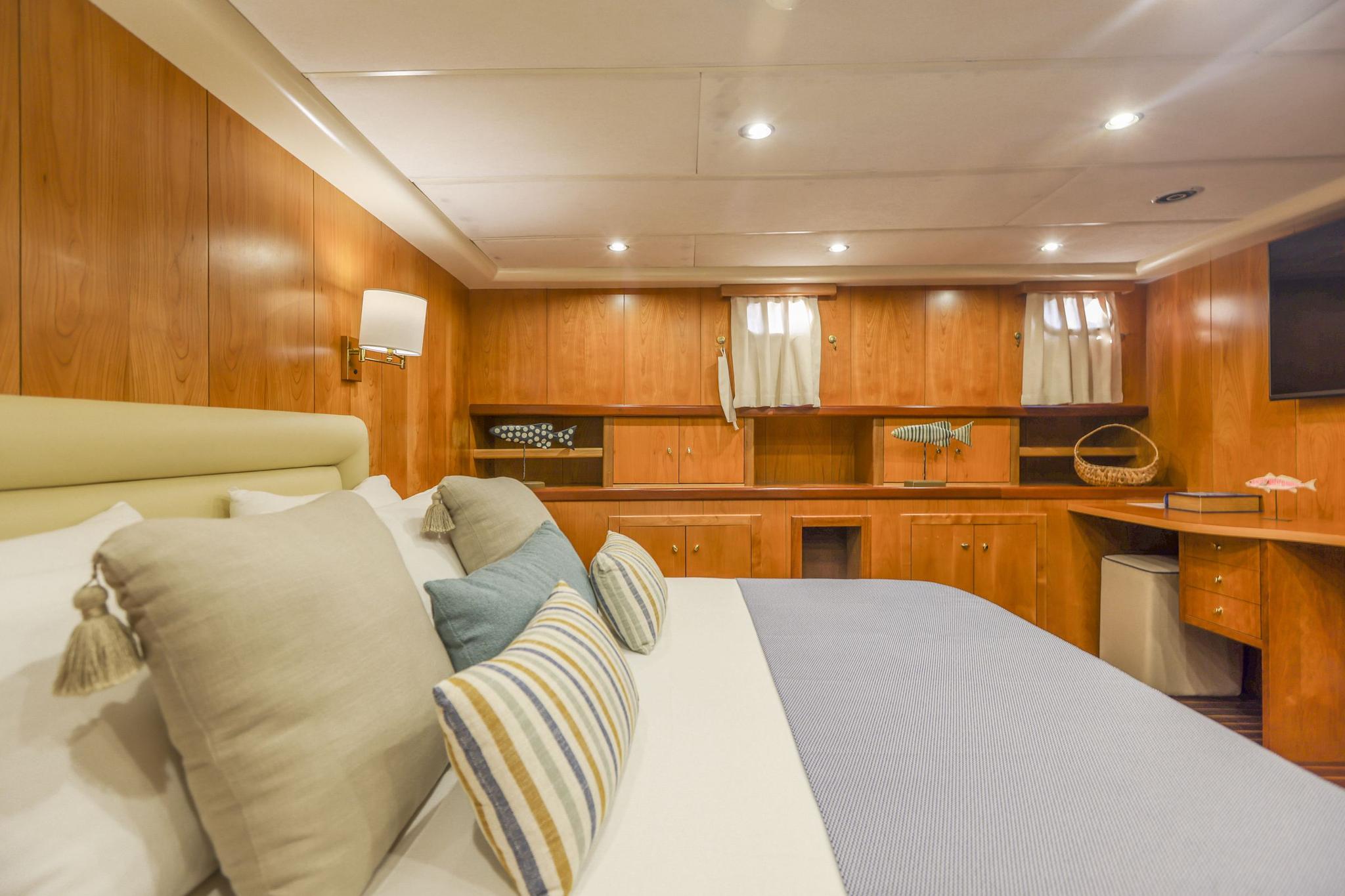 Queen Of Sea gulet accommodation interior cabin in Türkiye