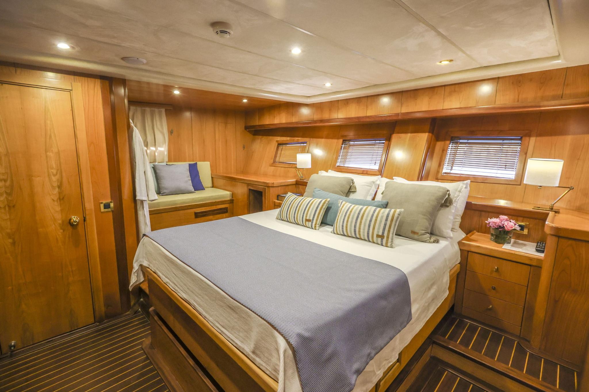 Queen Of Sea gulet accommodation interior cabin in Türkiye