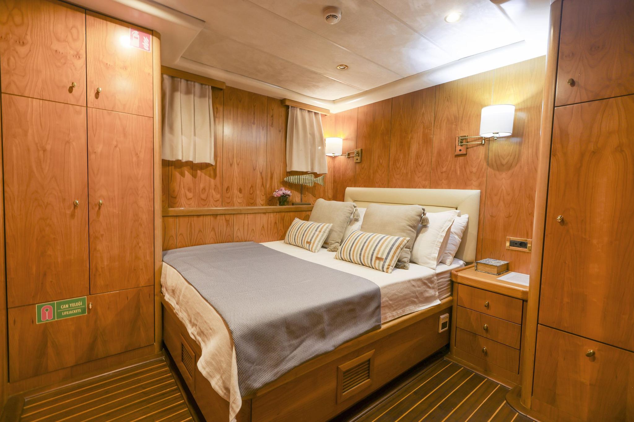 Queen Of Sea gulet accommodation interior cabin in Türkiye