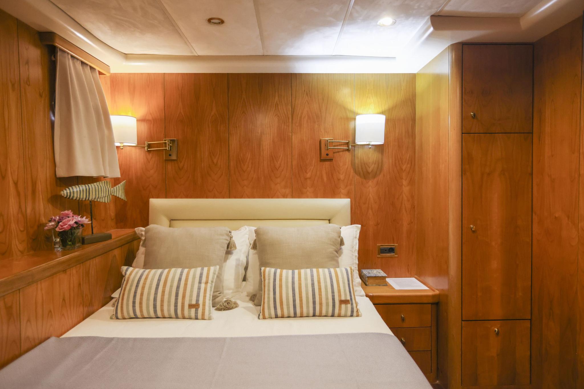 Queen Of Sea gulet accommodation interior cabin in Türkiye