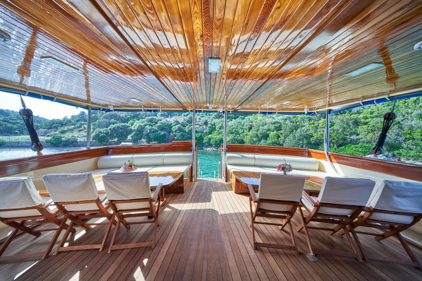 Tajna Mora gulet amenities exterior deck in Croatia