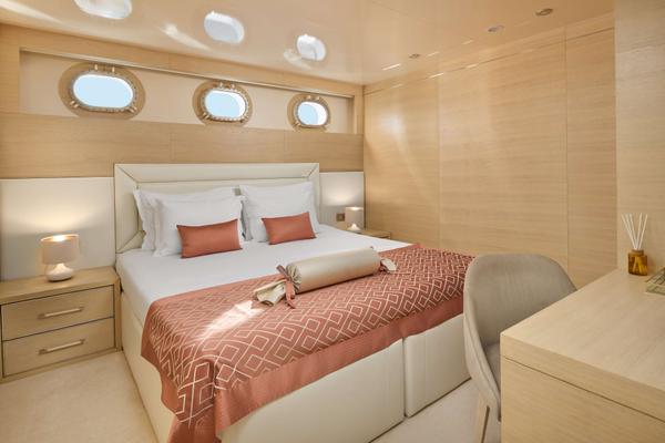 Love Story gulet interior cabin in Croatia