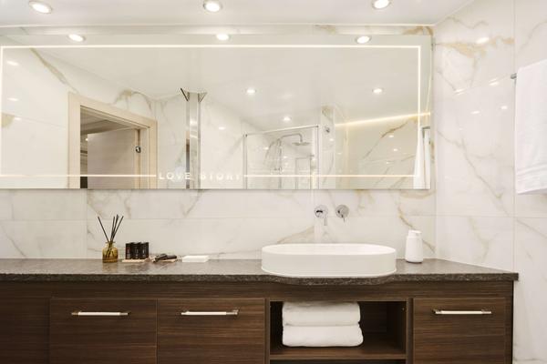 Love Story gulet interior cabin in Croatia