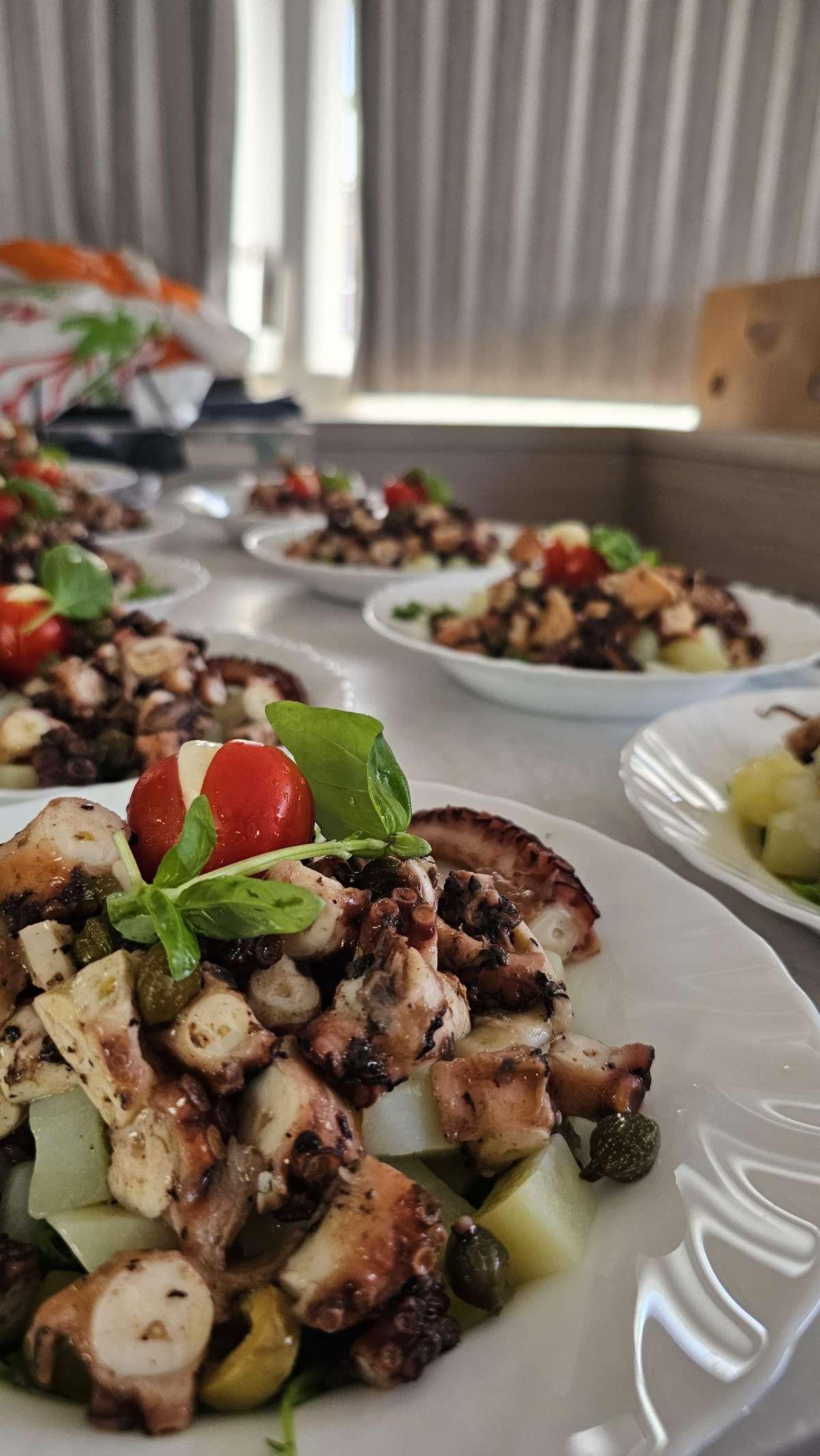 Tri-Wing Carida gulet amenities lifestyle dining in Croatia
