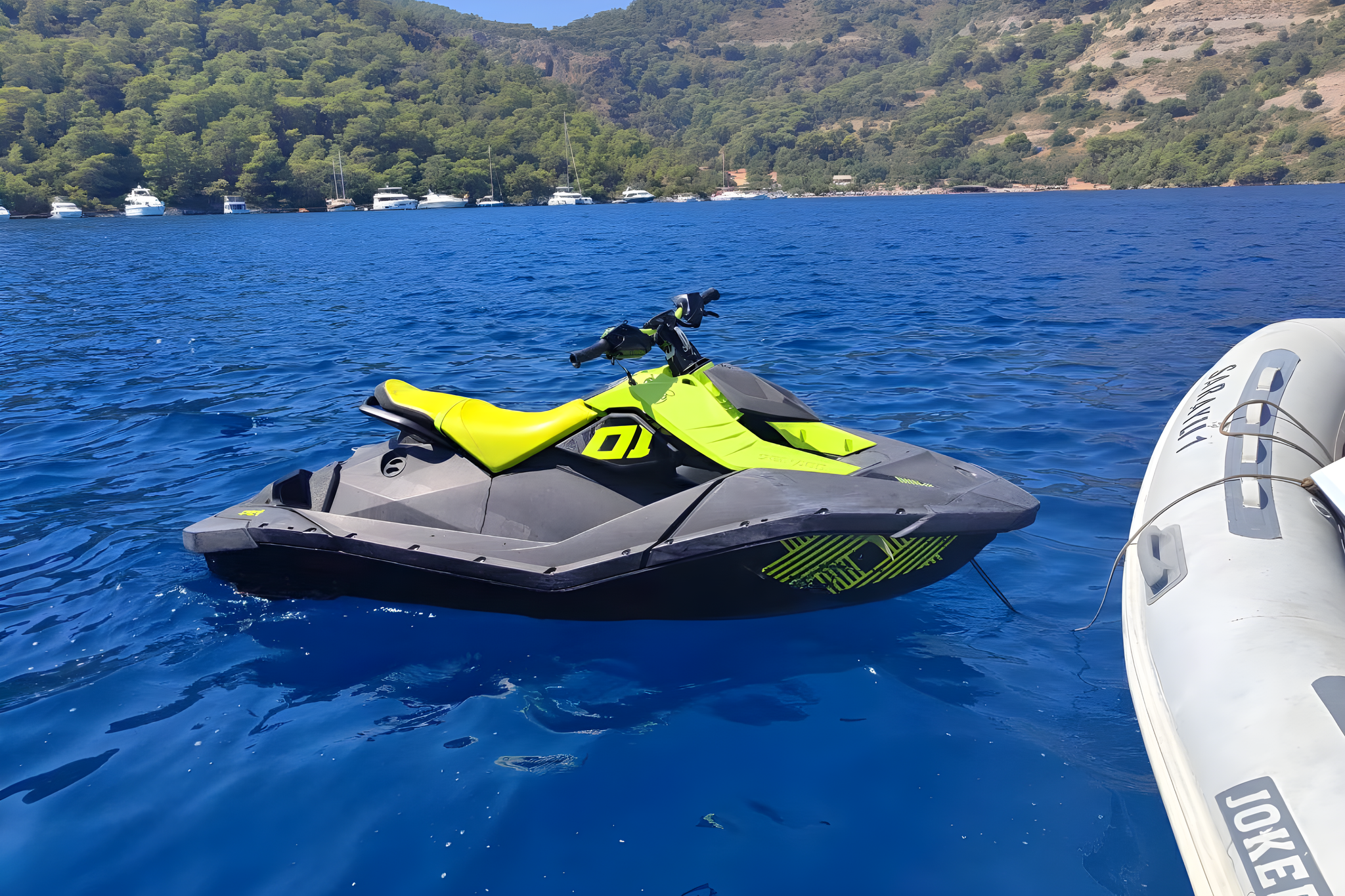 Sarayli 1 gulet amenities lifestyle dining in Türkiye