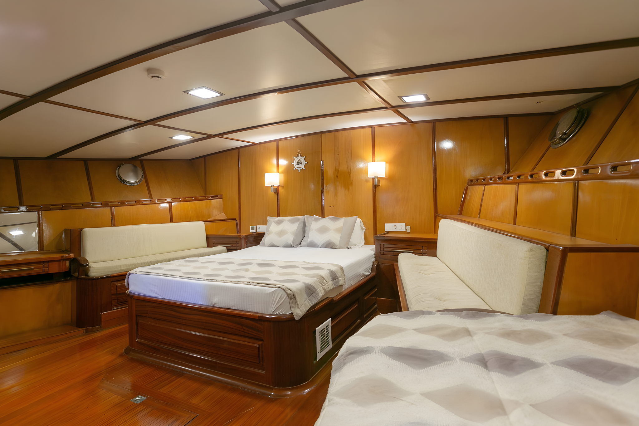 Sarayli 1 gulet accommodation interior cabin in Türkiye