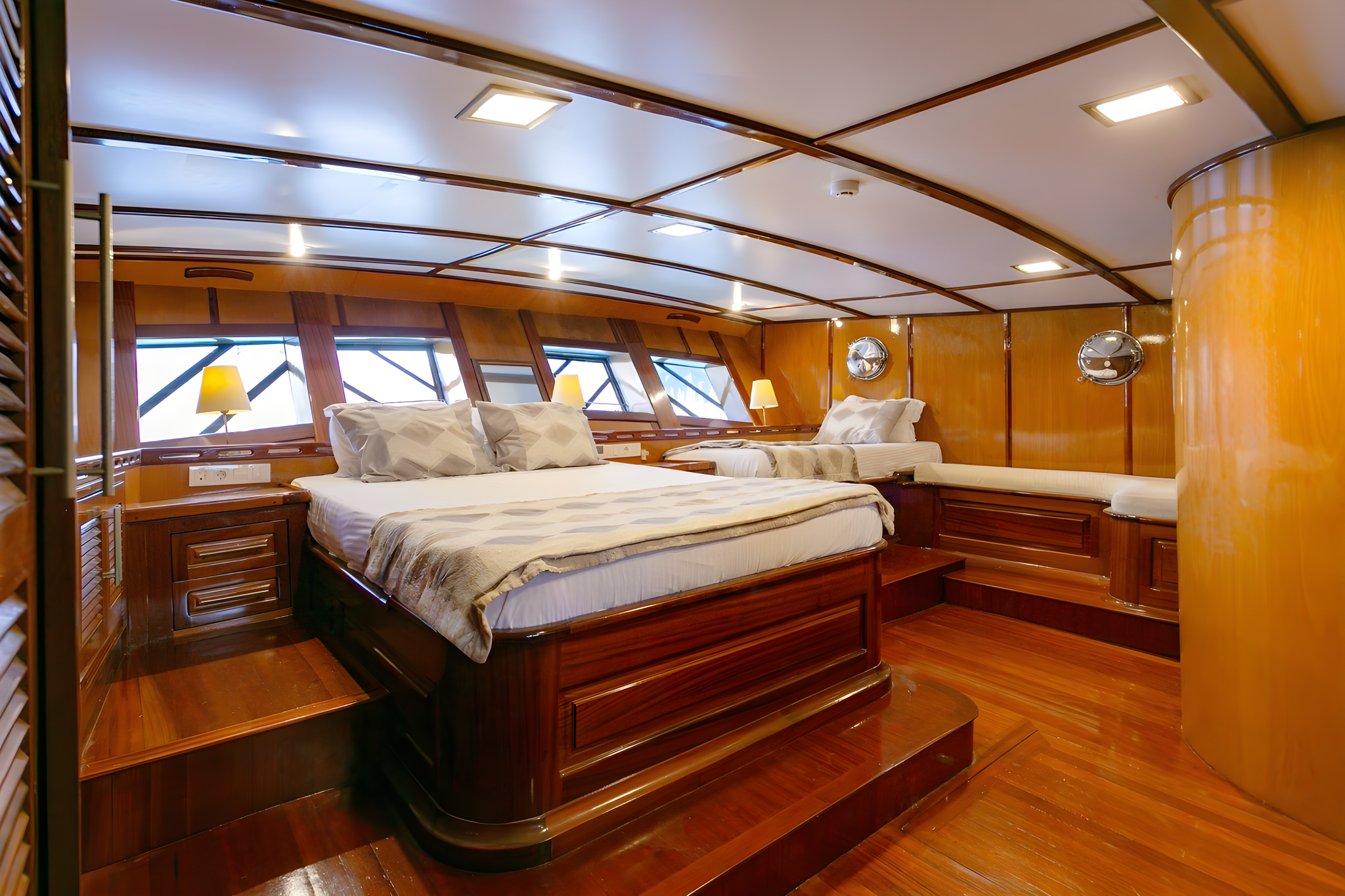 Sarayli 1 gulet accommodation interior cabin in Türkiye