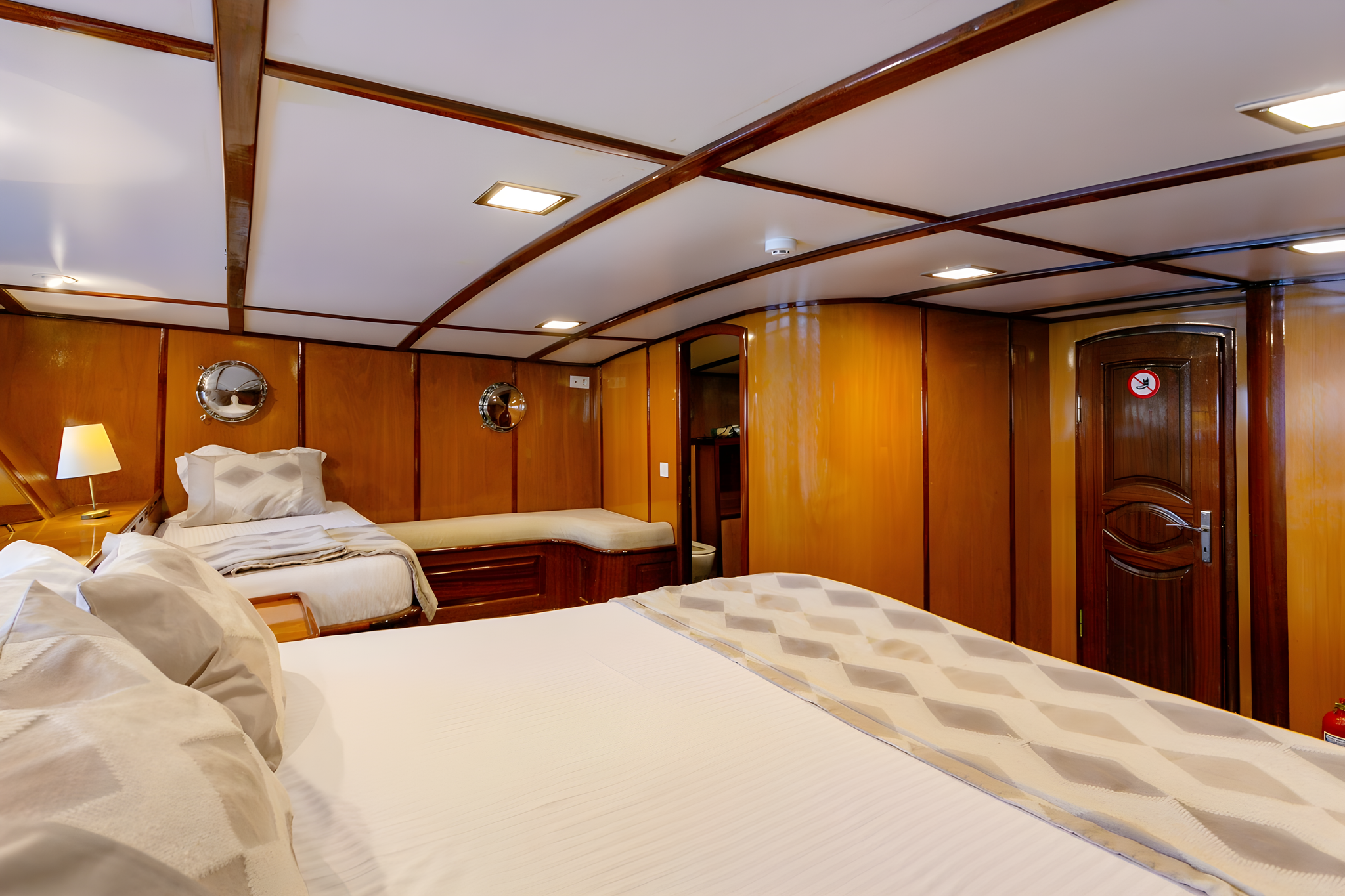 Sarayli 1 gulet accommodation interior cabin in Türkiye