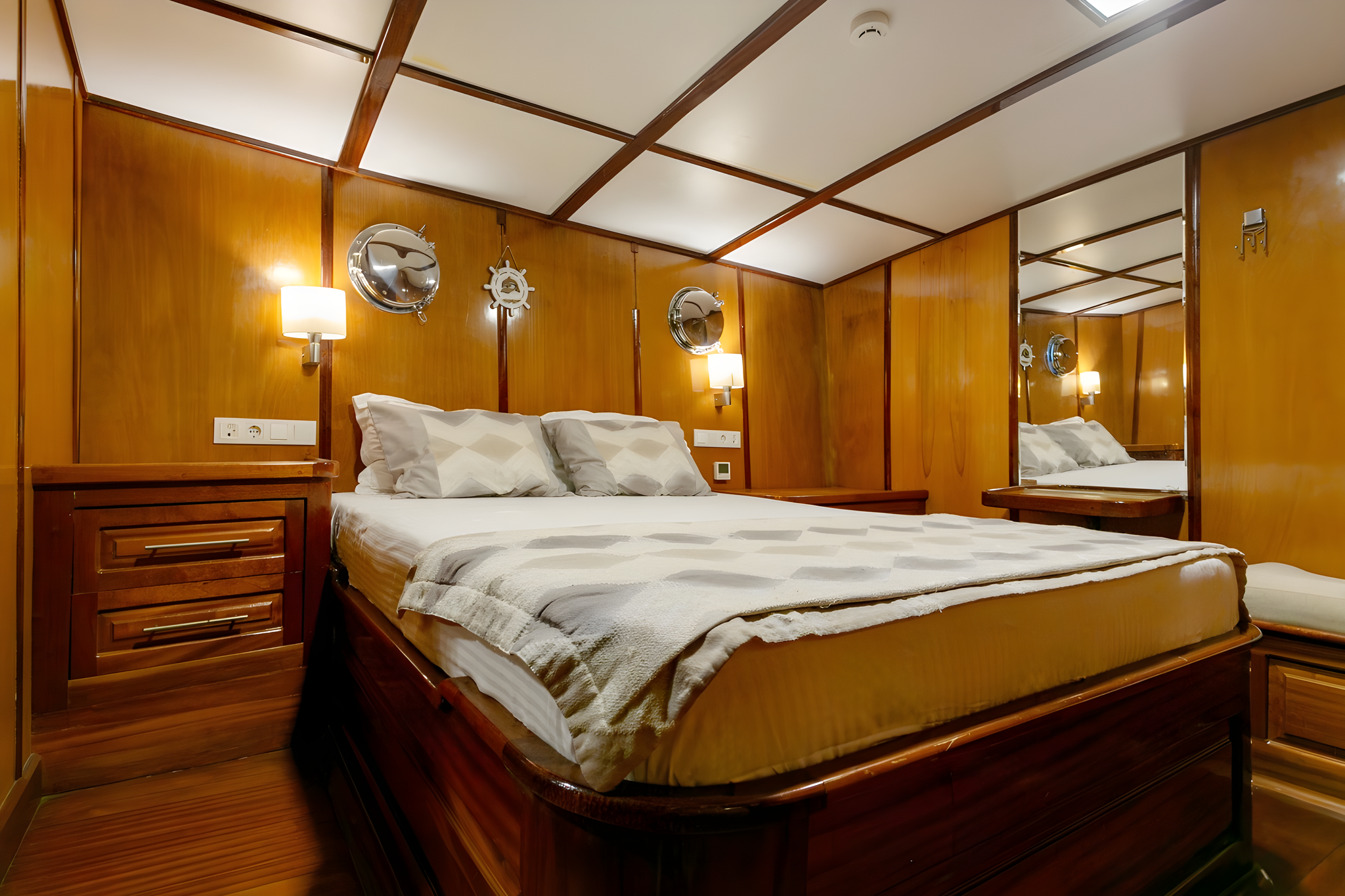 Sarayli 1 gulet accommodation interior cabin in Türkiye