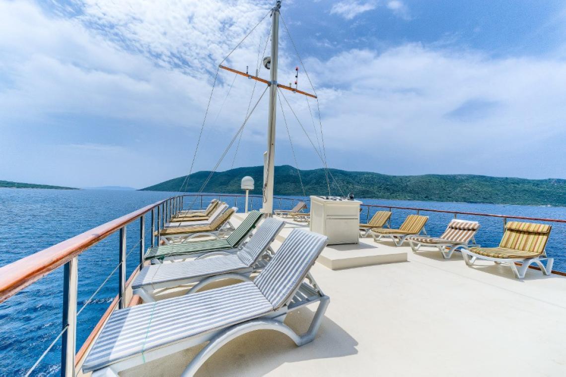 Love Boat gulet amenities exterior deck in Türkiye