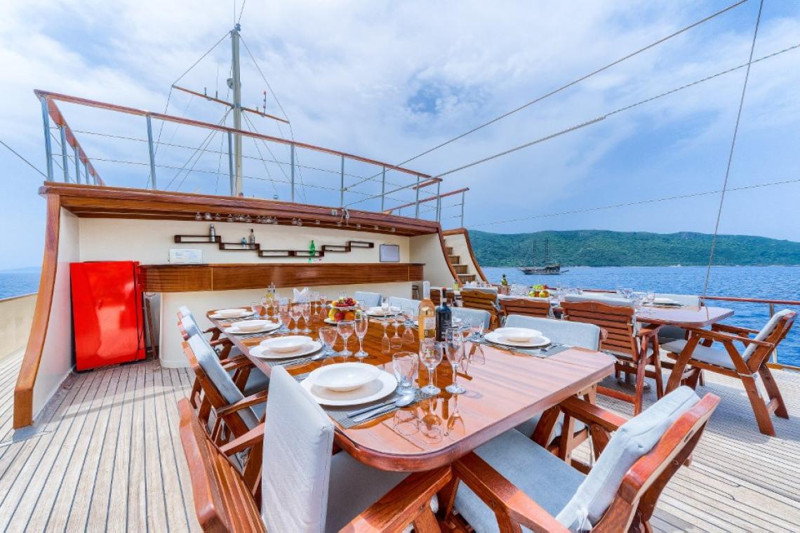 Love Boat gulet amenities exterior deck in Türkiye