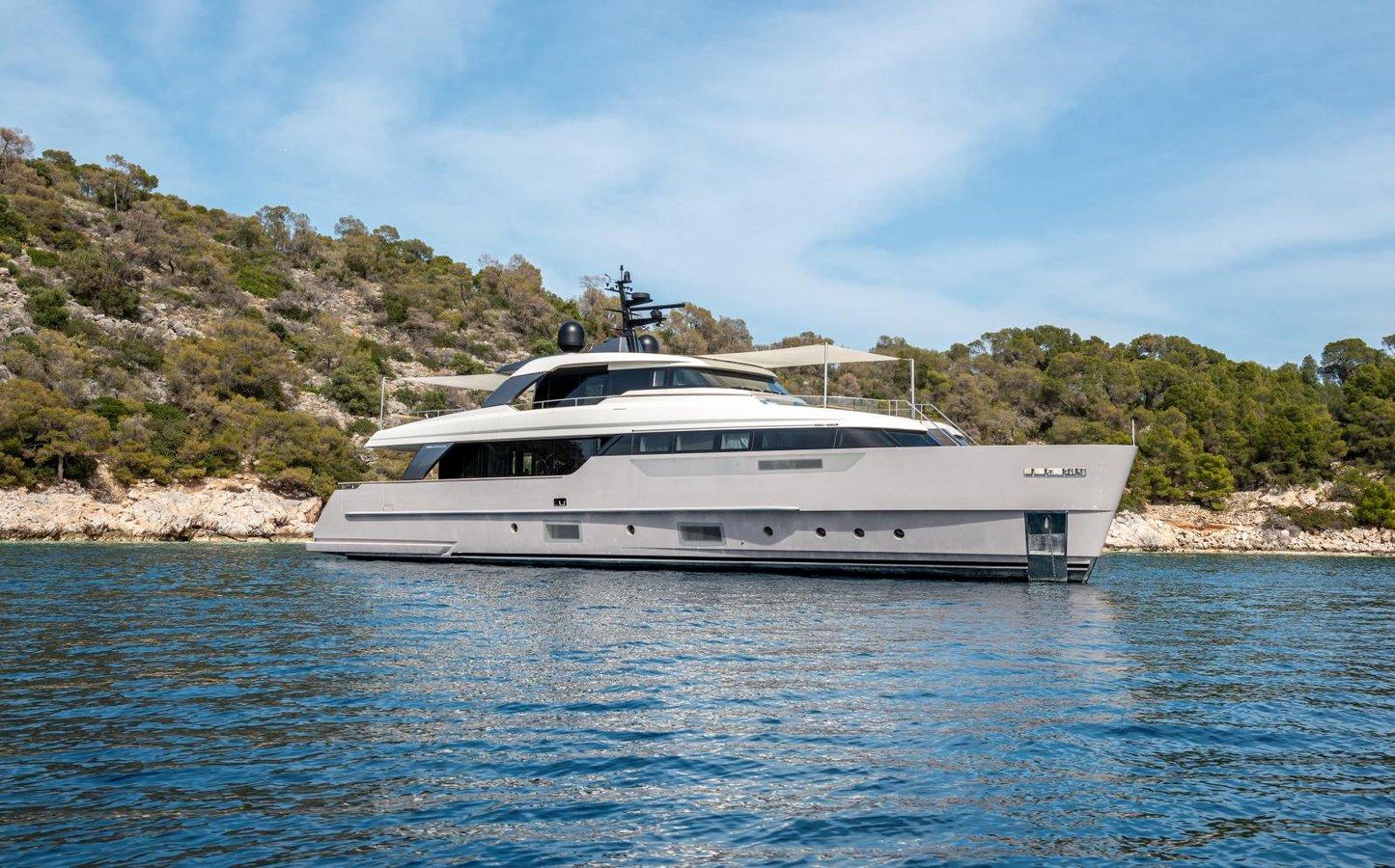 Meet Fos: Greece Yacht Charter's Most Luminous New Arrival — Exclusive Gulets journal