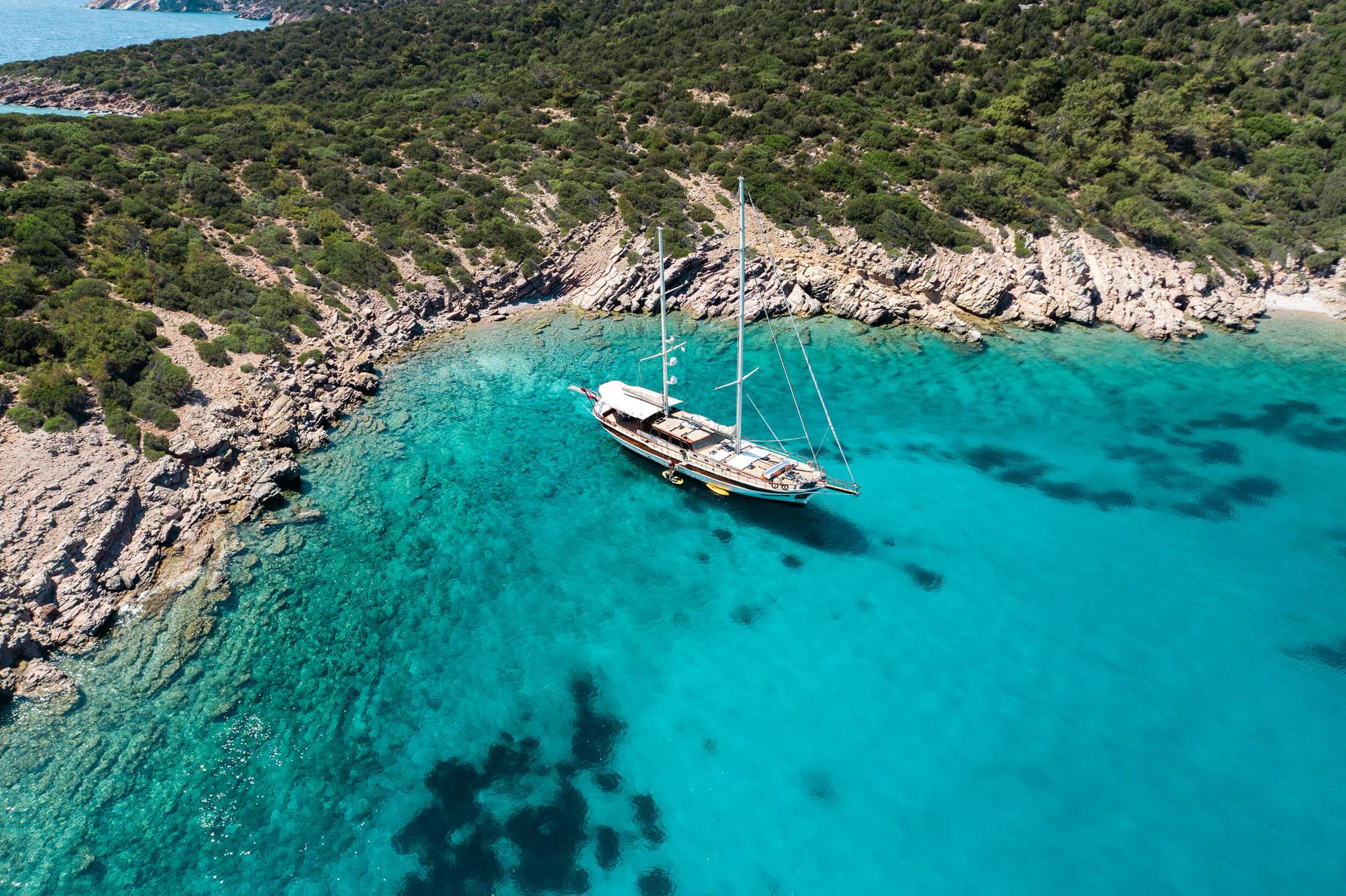 Exclusive Last Minute Offer: Estrella De Mar Charters from €13,700 for May 2026 — Exclusive Gulets journal